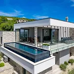 House7e Vila Smrika