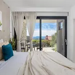 Vila House7e