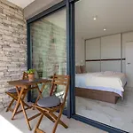 Vila House7e Smrika