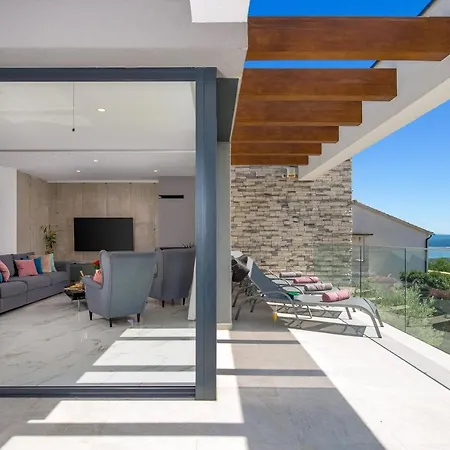 House7e Villa