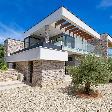 Villa House7e Šmrika