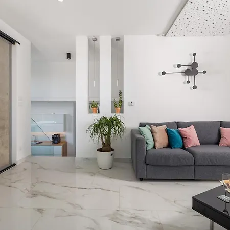 House7e Villa