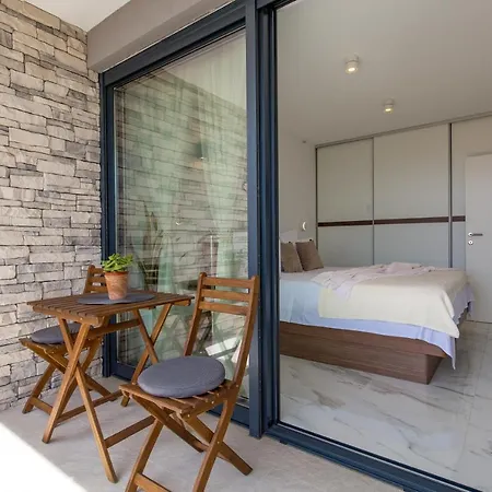 Villa House7e Šmrika