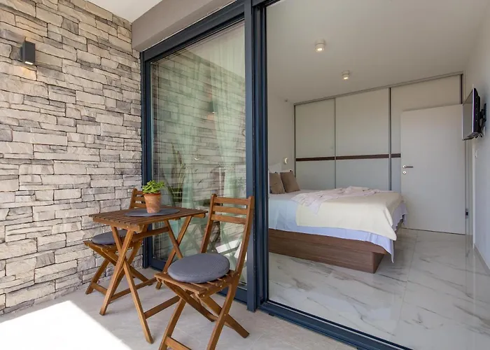 Villa House7e Šmrika